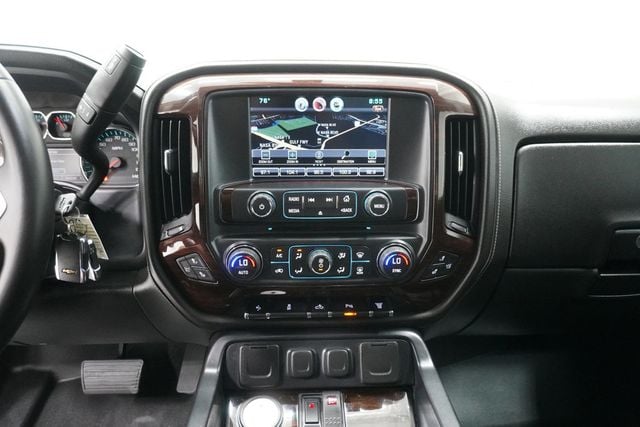 2015 Chevrolet Silverado 3500HD LTZ - 22995858 - 18