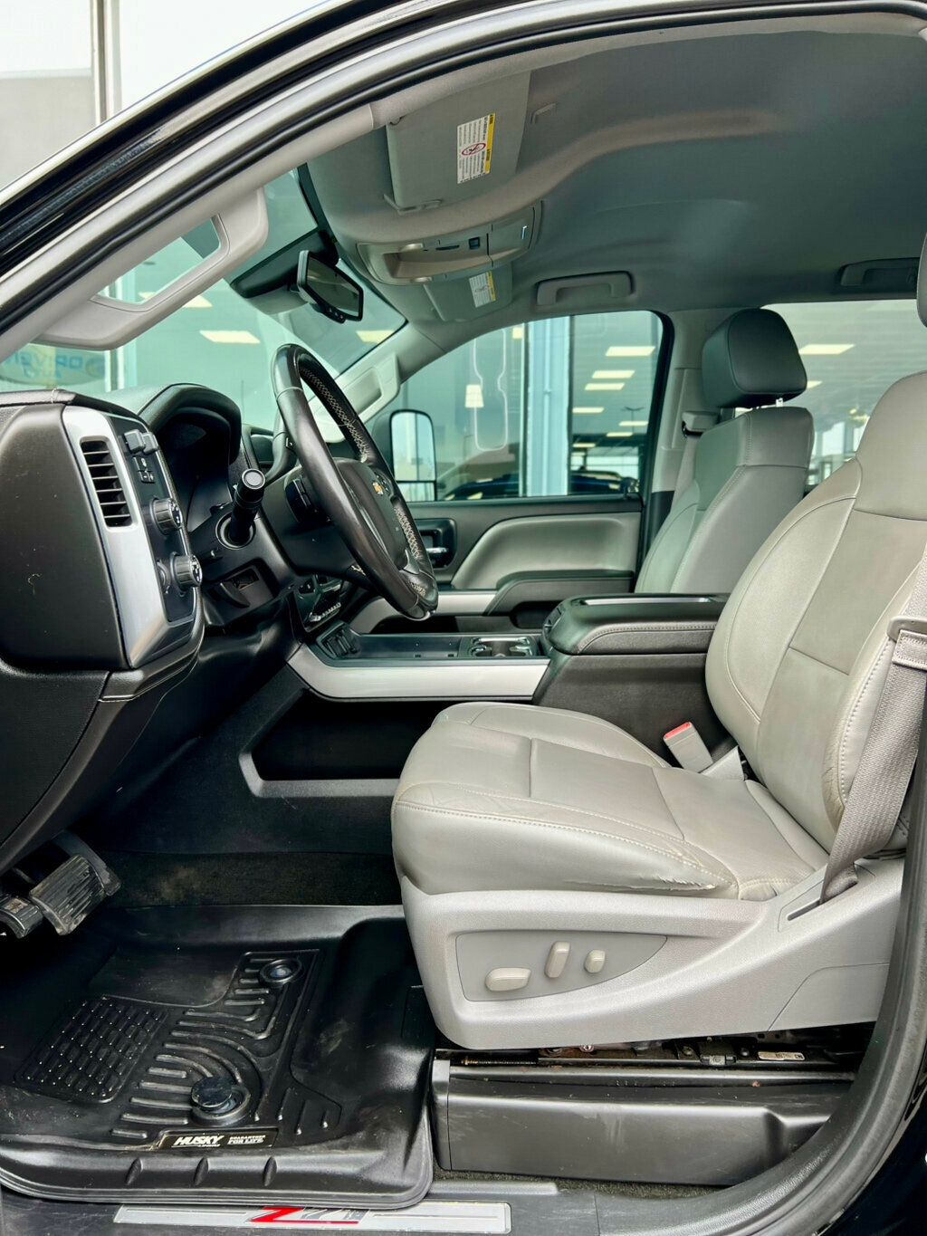 2015 Chevrolet Silverado 3500HD LTZ - 22952296 - 15