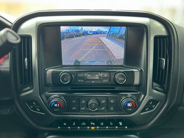 2015 Chevrolet Silverado 3500HD LTZ - 22952296 - 24