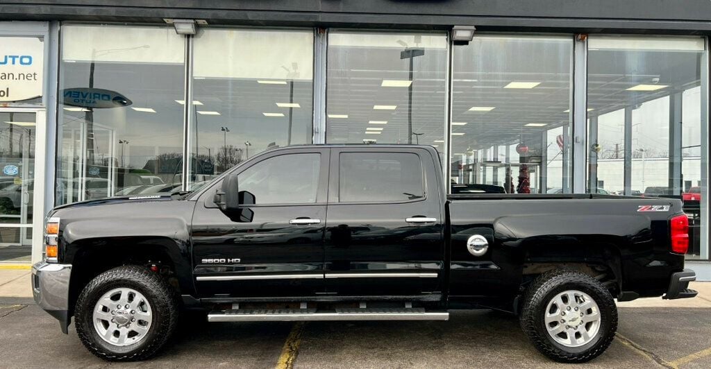 2015 Chevrolet Silverado 3500HD LTZ - 22952296 - 31