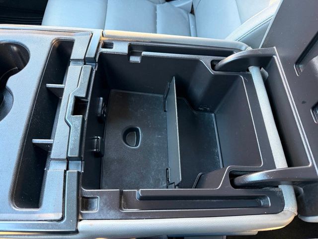 2015 Chevrolet Silverado 3500HD LTZ 4x4 4dr Double Cab LB SRW - 22968380 - 38