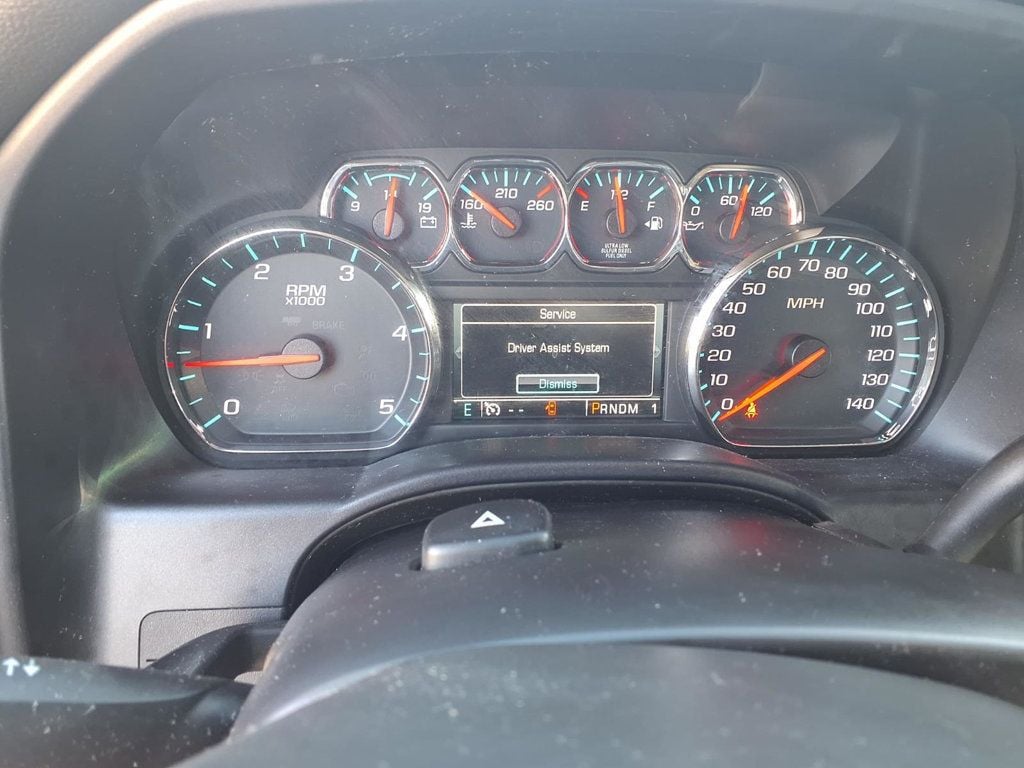 2015 Chevrolet Silverado 3500HD LTZ Pickup 4D 8 ft - 23093715 - 10