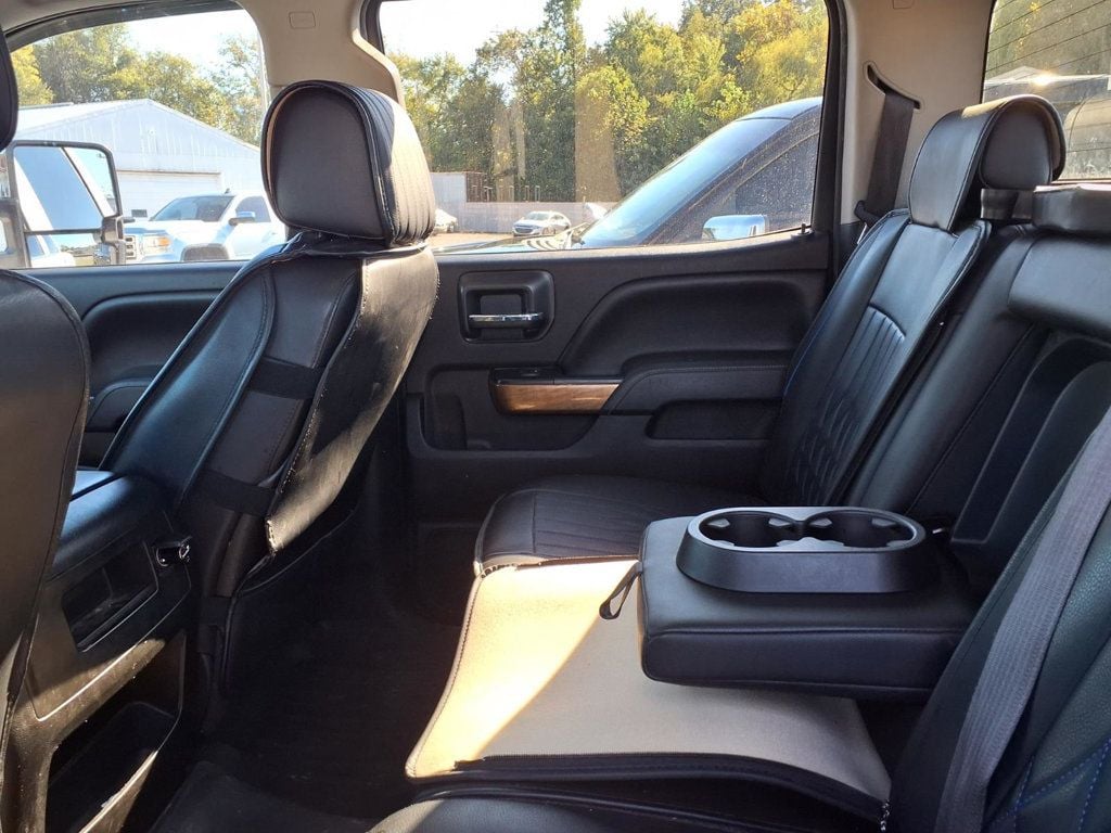 2015 Chevrolet Silverado 3500HD LTZ Pickup 4D 8 ft - 23093715 - 16