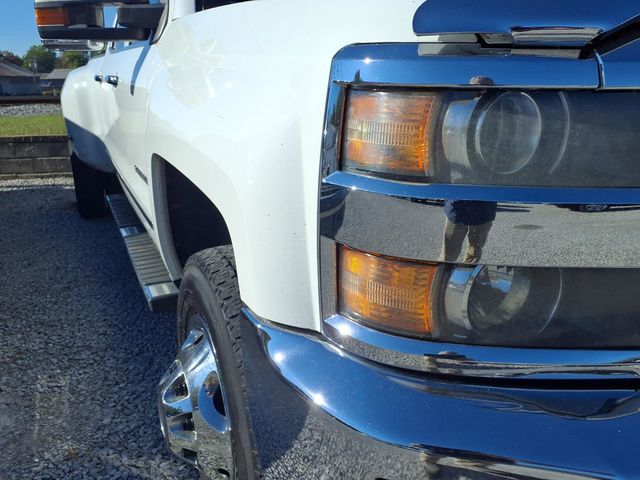 2015 Chevrolet Silverado 3500HD LTZ Pickup 4D 8 ft - 23093715 - 20