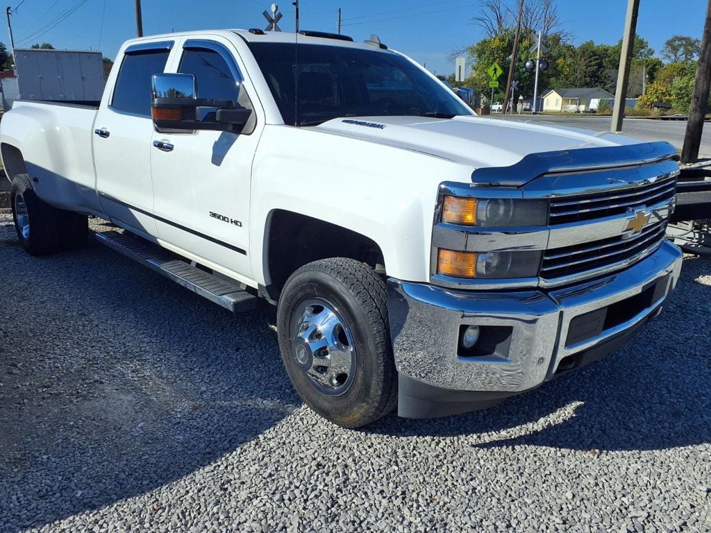 2015 Chevrolet Silverado 3500HD LTZ Pickup 4D 8 ft - 23093715 - 2