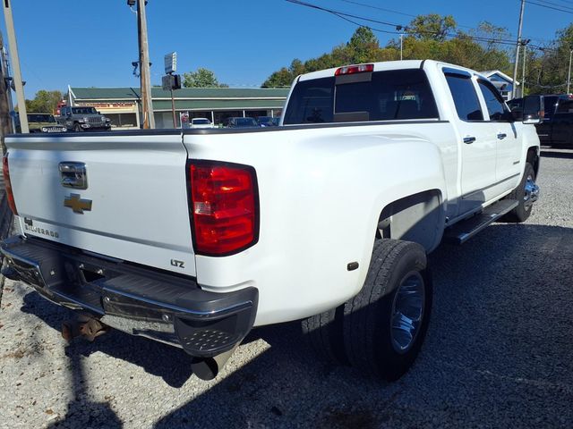 2015 Chevrolet Silverado 3500HD LTZ Pickup 4D 8 ft - 23093715 - 4