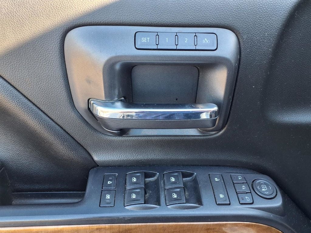 2015 Chevrolet Silverado 3500HD LTZ Pickup 4D 8 ft - 23093715 - 6