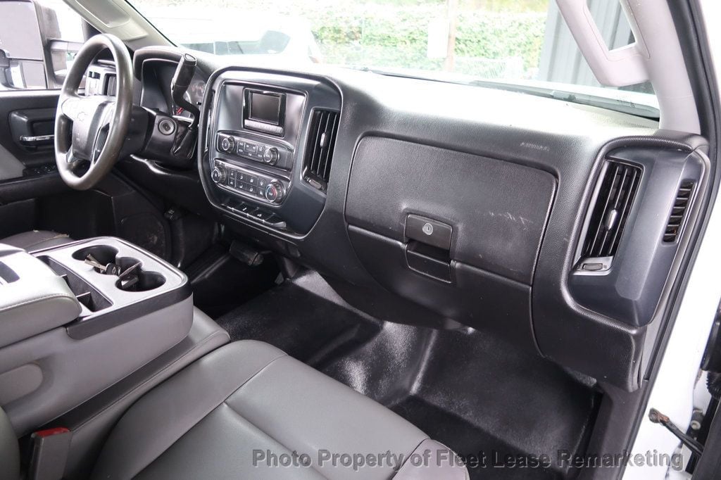 2015 Chevrolet Silverado 3500HD Silverado 3500 2WD Crew Cab Cab/Chassis DRW - 22715582 - 20