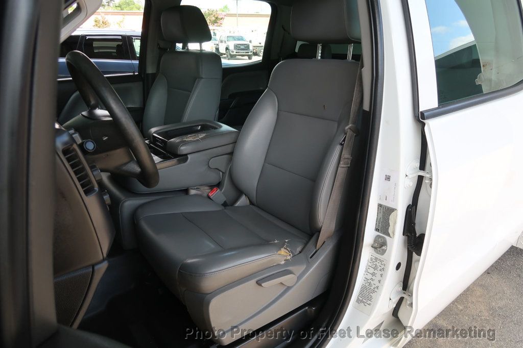 2015 Chevrolet Silverado 3500HD Silverado 3500HD 4WD Crew Cab Enclosed Utility DRW - 23042736 - 9