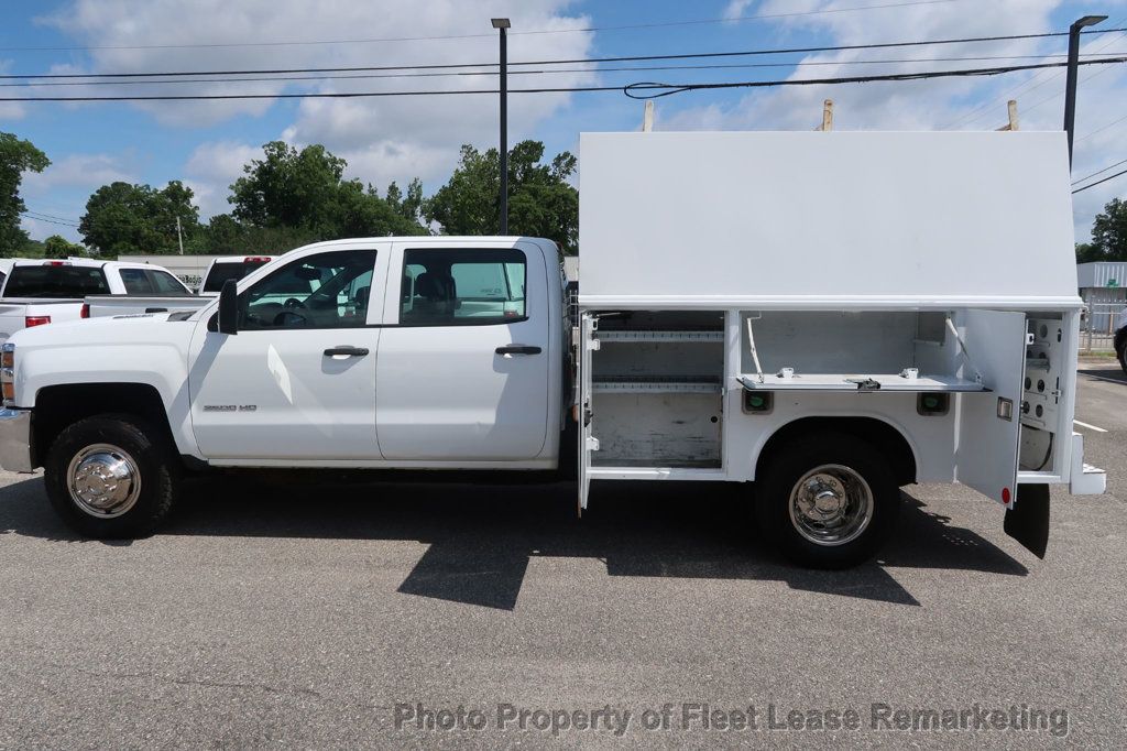 2015 Chevrolet Silverado 3500HD Silverado 3500HD 4WD Crew Cab Enclosed Utility DRW - 23042736 - 16