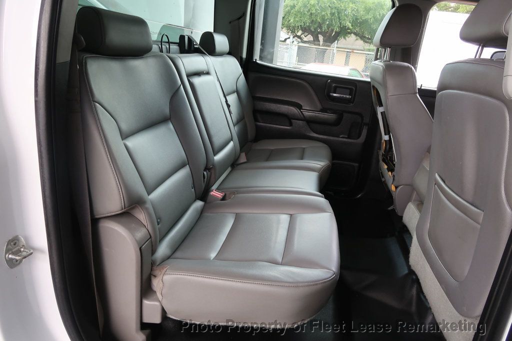 2015 Chevrolet Silverado 3500HD Silverado 3500HD 4WD Crew Cab Enclosed Utility DRW - 23042736 - 21