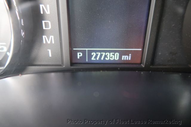2015 Chevrolet Silverado 3500HD Silverado 3500HD 4WD Crew Cab Enclosed Utility DRW - 23042736 - 29