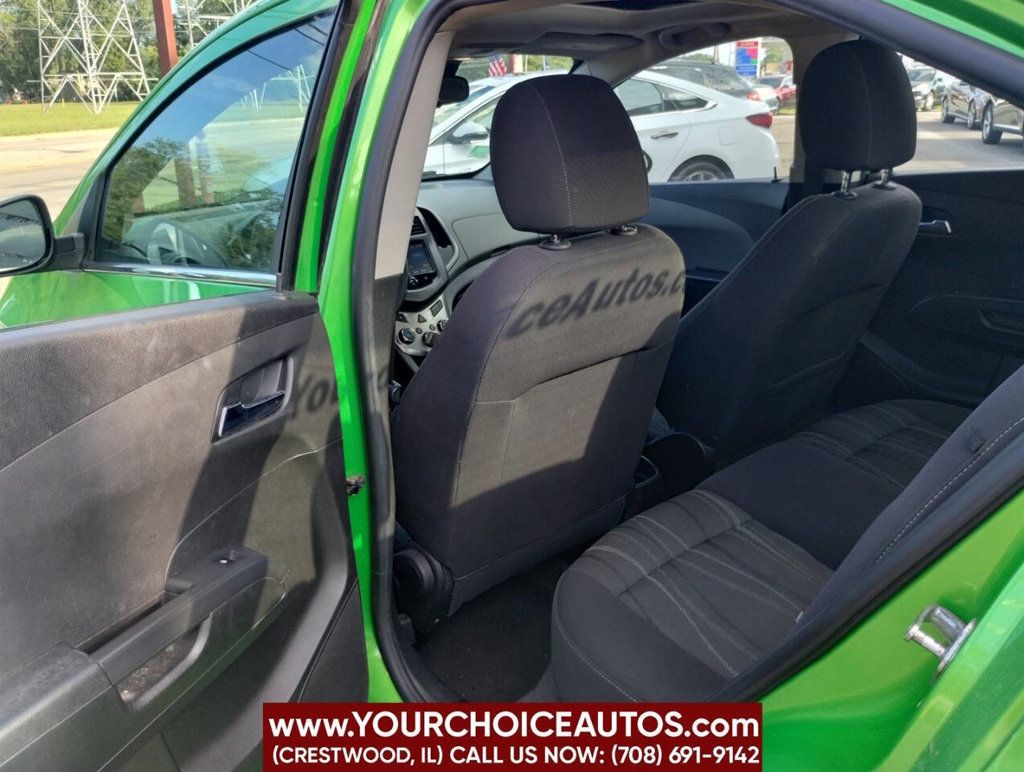 2015 Chevrolet Sonic 4dr Sedan Automatic LT - 22892153 - 13