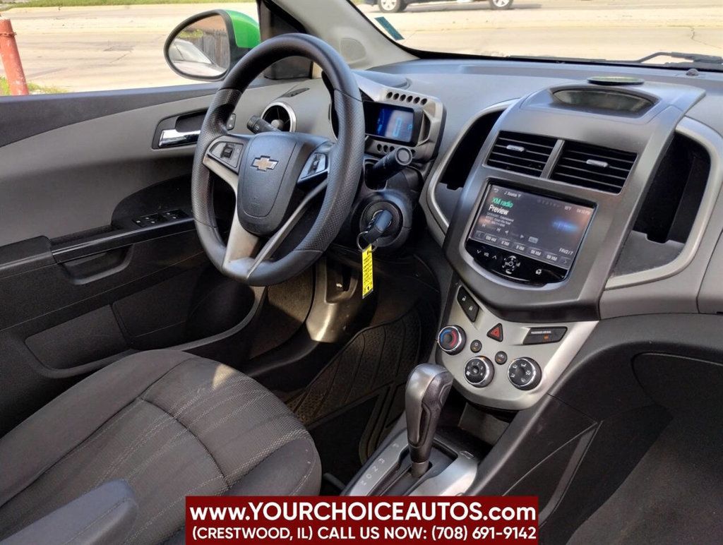 2015 Chevrolet Sonic 4dr Sedan Automatic LT - 22892153 - 19