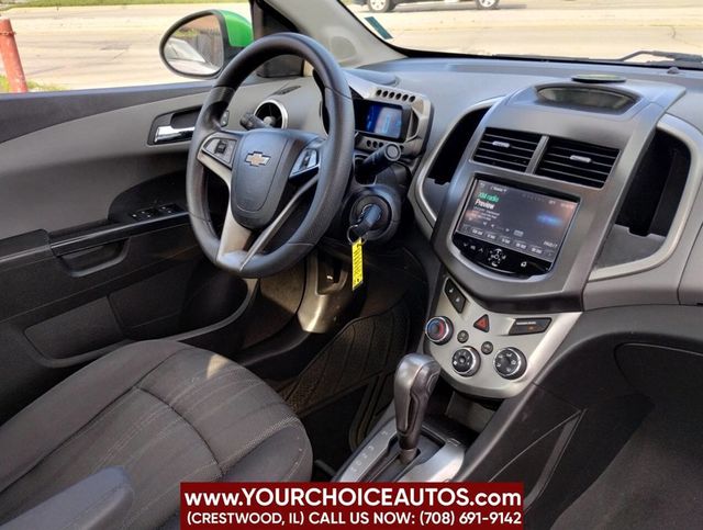 2015 Chevrolet Sonic 4dr Sedan Automatic LT - 22892153 - 19