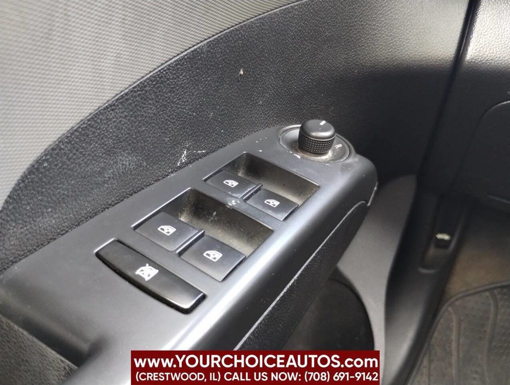 2015 Chevrolet Sonic 4dr Sedan Automatic LT - 22892153 - 24