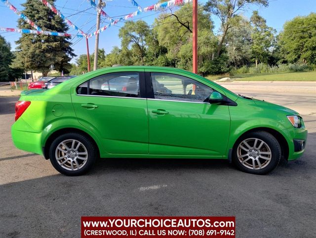 2015 Chevrolet Sonic 4dr Sedan Automatic LT - 22892153 - 5