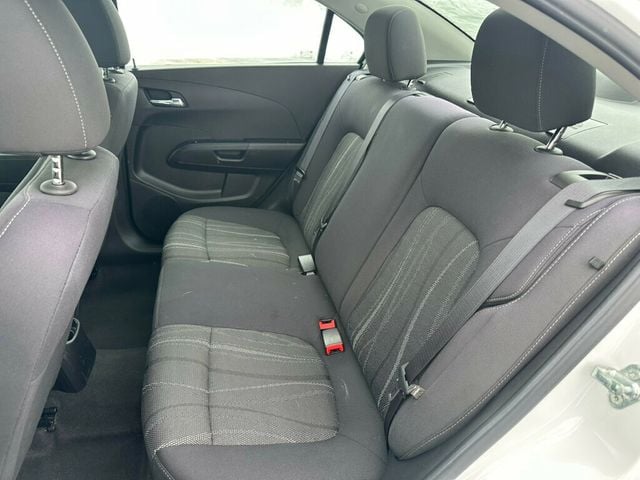 2015 Chevrolet Sonic 4dr Sedan Automatic LT - 22952771 - 14