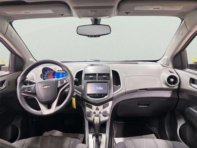 2015 Chevrolet Sonic 5dr Hatchback Automatic LT - 22975301 - 21