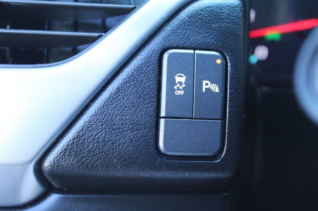 2015 Chevrolet Suburban 2WD 4dr LS - 23066380 - 27
