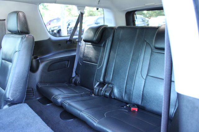 2015 Chevrolet Suburban 2WD 4dr LS - 23066380 - 31