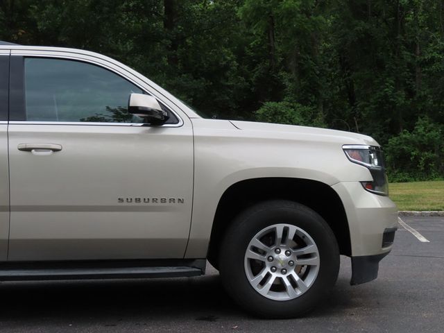 2015 Chevrolet Suburban 4WD 4dr LT - 23035341 - 18