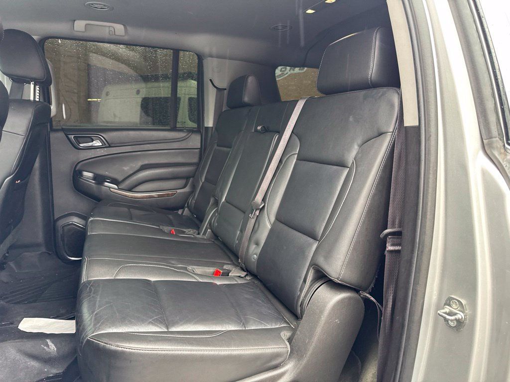 2015 Chevrolet Suburban 4WD 4dr LT - 23089356 - 8