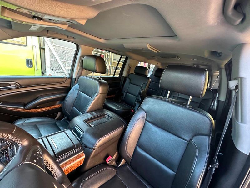 2015 Chevrolet Suburban 4WD 4dr LTZ - 22916534 - 23