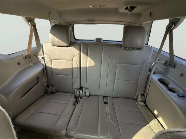 2015 Chevrolet Suburban 4WD 4dr LTZ - 22983731 - 13