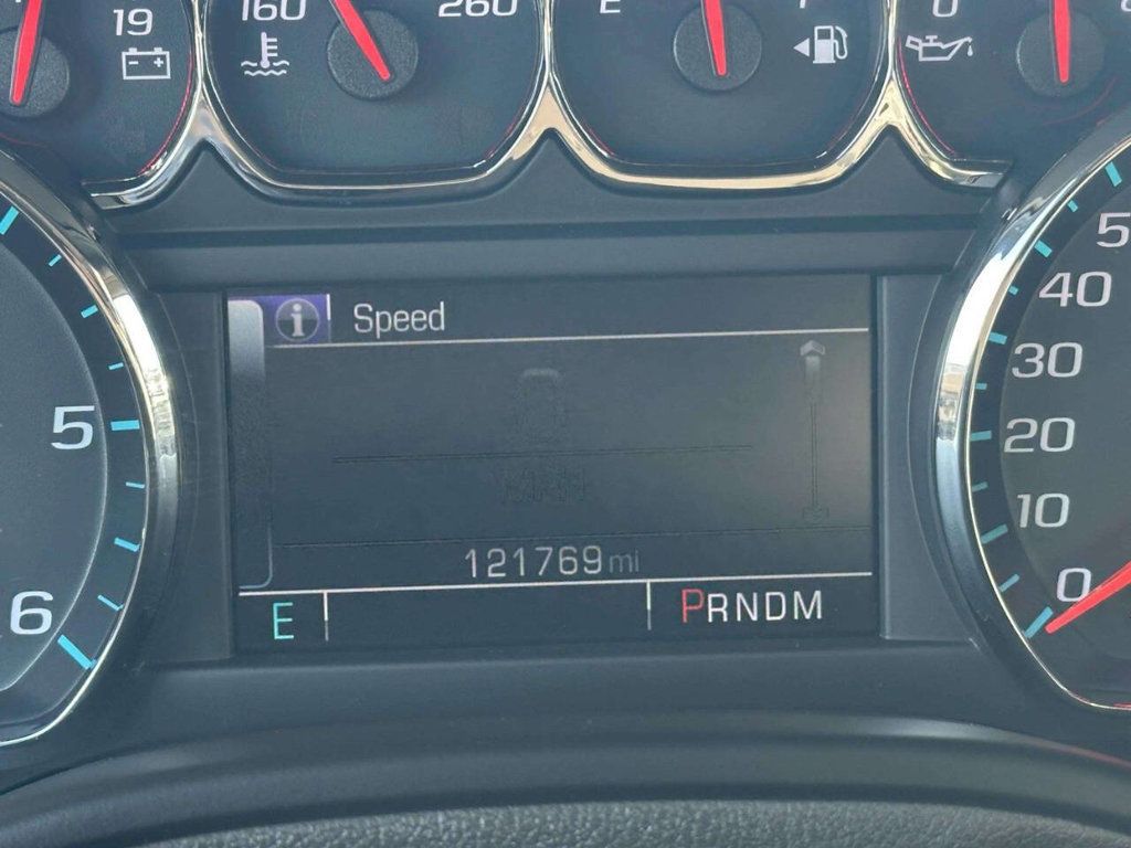 2015 Chevrolet Suburban 4WD 4dr LTZ - 22983731 - 28