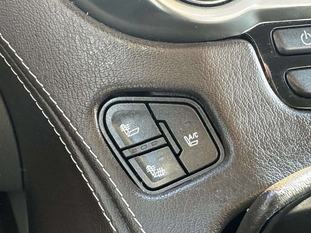 2015 Chevrolet Suburban 4WD 4dr LTZ - 22983731 - 34