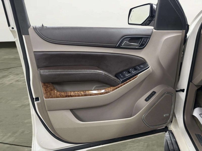 2015 Chevrolet Suburban 4WD 4dr LTZ - 22997915 - 9