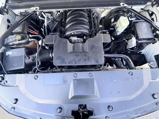 2015 Chevrolet Suburban 4WD 4dr LTZ - 23049613 - 12