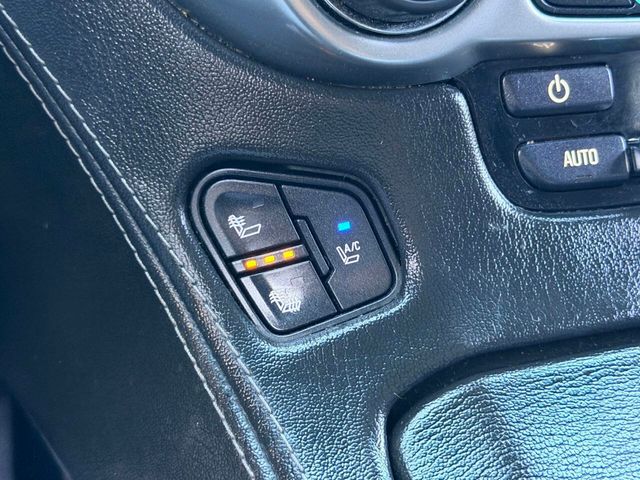 2015 Chevrolet Suburban 4WD 4dr LTZ - 23049613 - 48