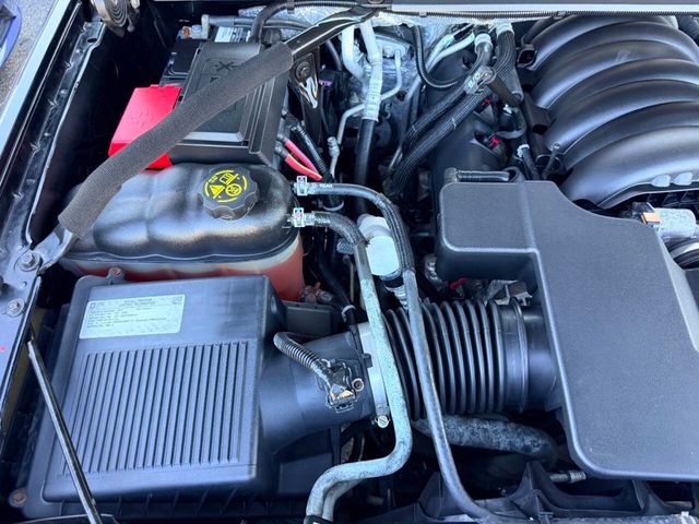 2015 Chevrolet Suburban 4WD 4dr LTZ - 23051517 - 33