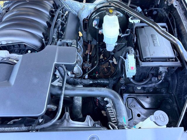 2015 Chevrolet Suburban 4WD 4dr LTZ - 23051517 - 34
