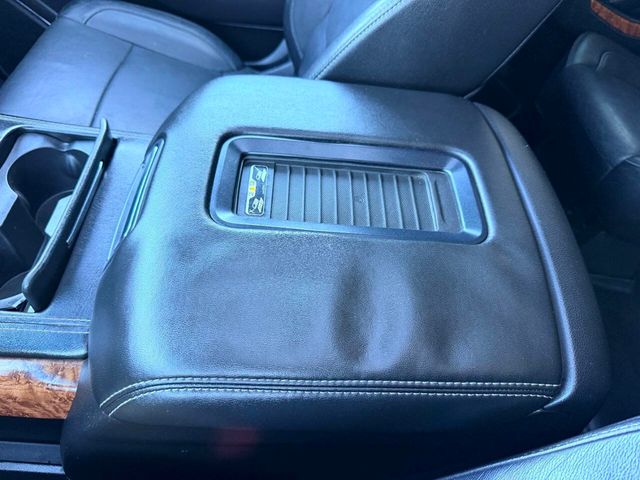 2015 Chevrolet Suburban 4WD 4dr LTZ - 23051517 - 46