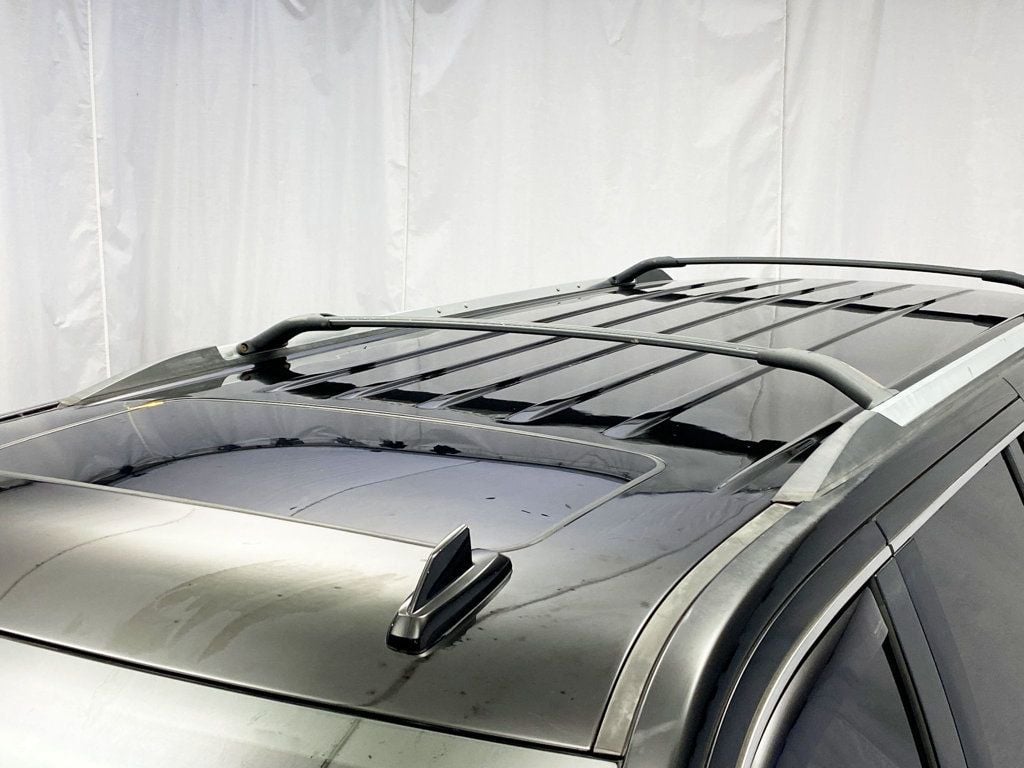 2015 Chevrolet Suburban 4WD 4dr LTZ - 22939948 - 19