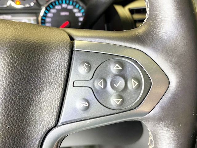 2015 Chevrolet Suburban 4WD 4dr LTZ - 22939948 - 31