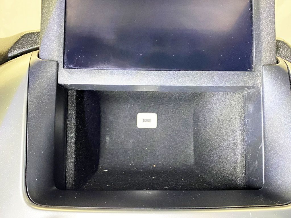 2015 Chevrolet Suburban 4WD 4dr LTZ - 22939948 - 39