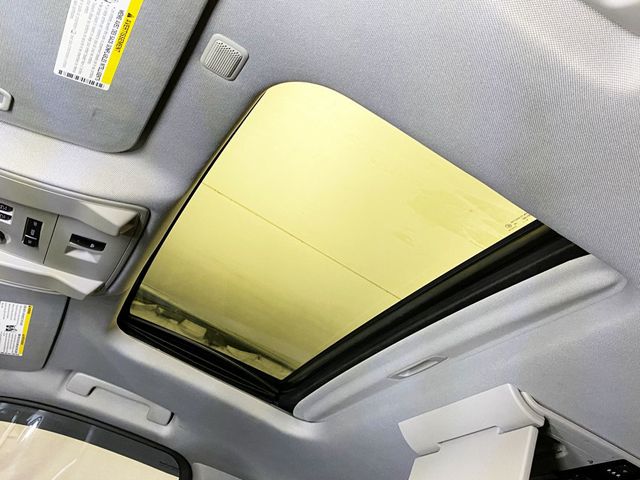 2015 Chevrolet Suburban 4WD 4dr LTZ - 22939948 - 46