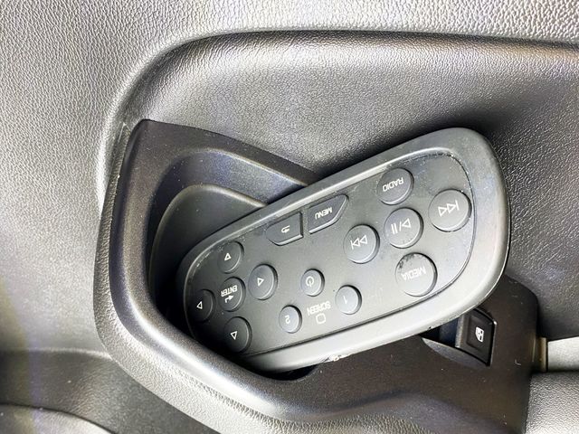 2015 Chevrolet Suburban 4WD 4dr LTZ - 22939948 - 55