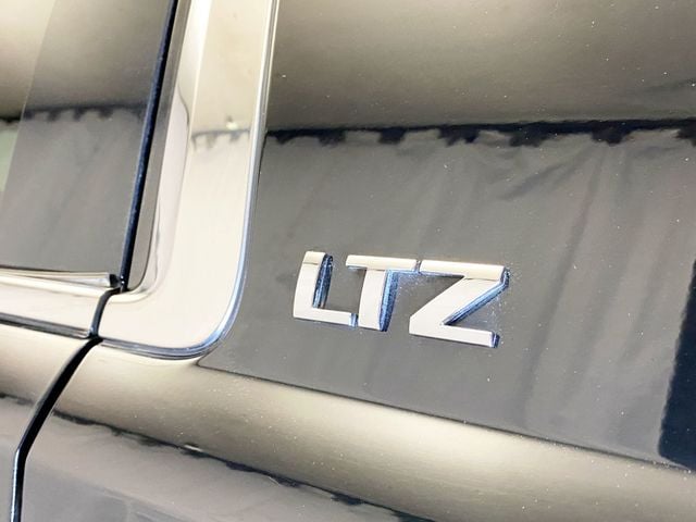 2015 Chevrolet Suburban 4WD 4dr LTZ - 22939948 - 5