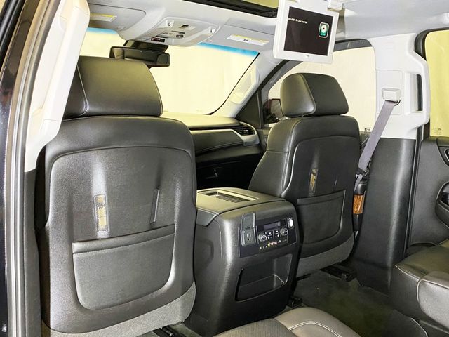 2015 Chevrolet Suburban 4WD 4dr LTZ - 22939948 - 62