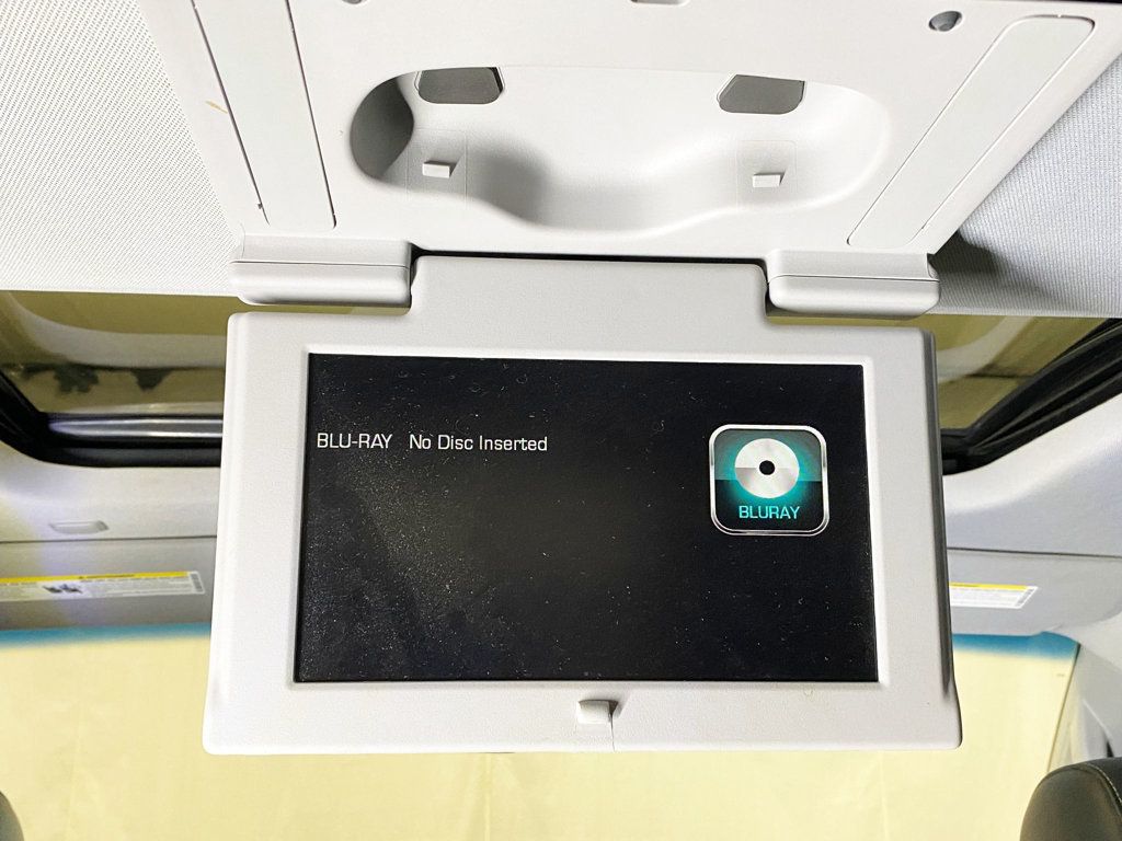 2015 Chevrolet Suburban 4WD 4dr LTZ - 22939948 - 64