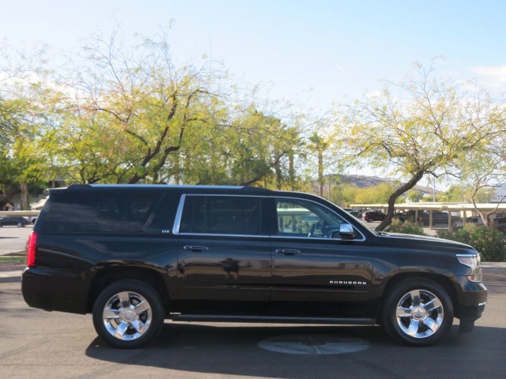 2015 Chevrolet Suburban CHEVY SUBURBAN 4X4 LTZ LEATHER BLACK BEAUTY BENCH SEAT 3RD ROW  - 22743238 - 2