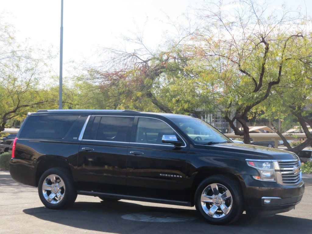 2015 Chevrolet Suburban CHEVY SUBURBAN 4X4 LTZ LEATHER BLACK BEAUTY BENCH SEAT 3RD ROW  - 22743238 - 3