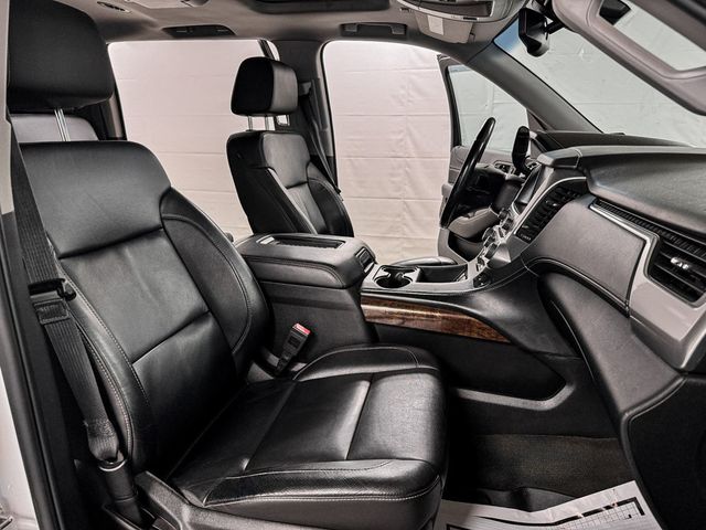 2015 Chevrolet Suburban LT 4WD - 22945449 - 12