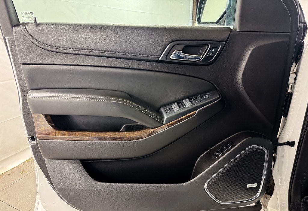 2015 Chevrolet Suburban LT 4WD - 22945449 - 16