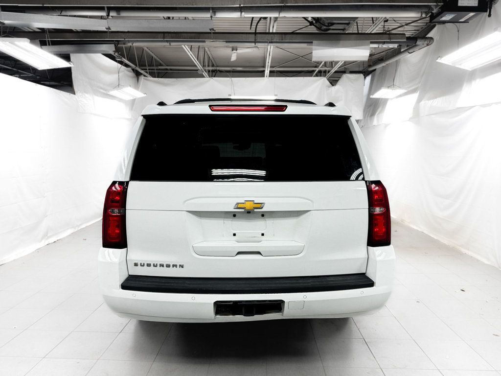 2015 Chevrolet Suburban LT 4WD - 22945449 - 4